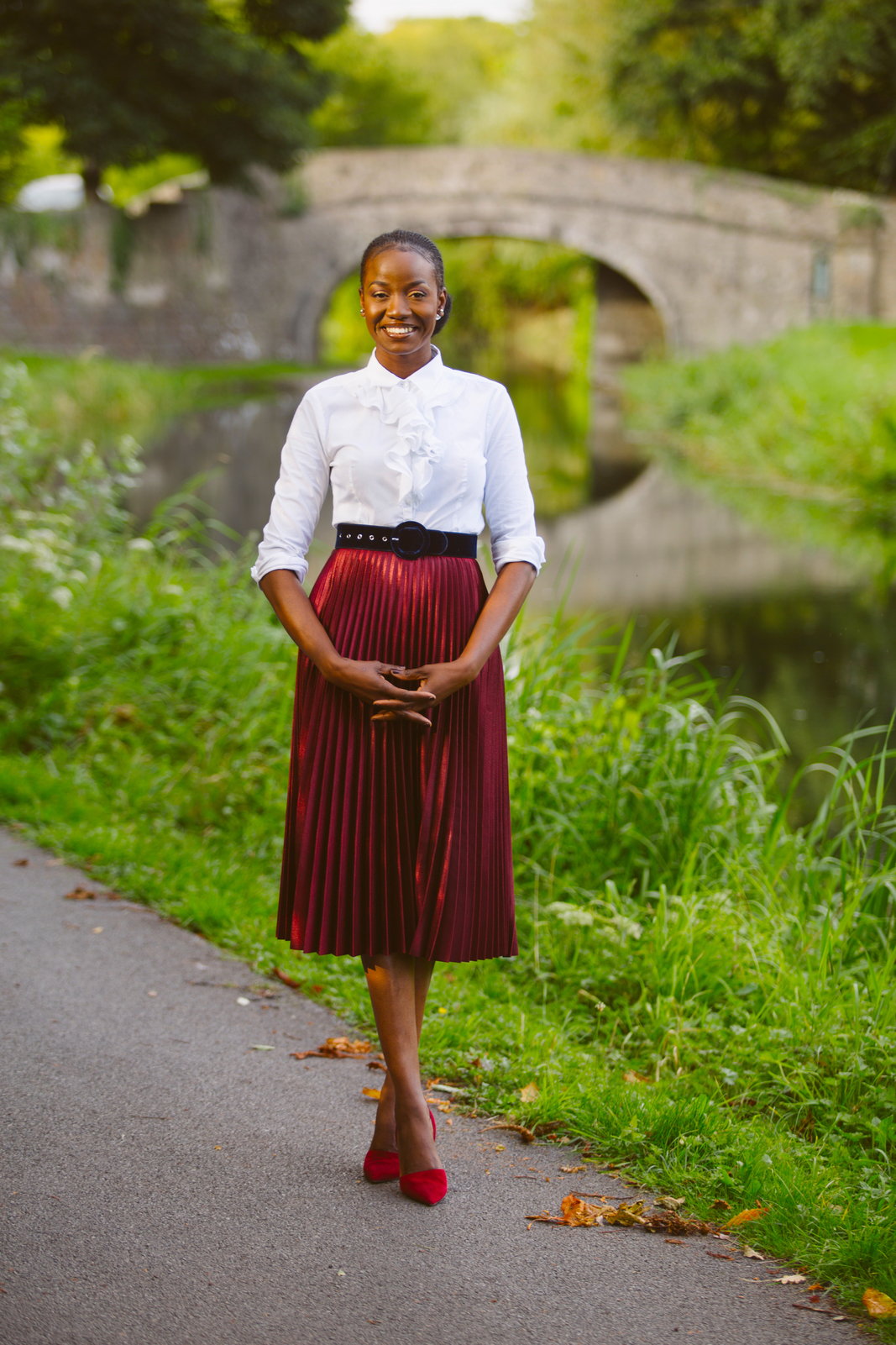 HOW TO WEAR THE ACCORDION SKIRT | MOJ IN TOUCH